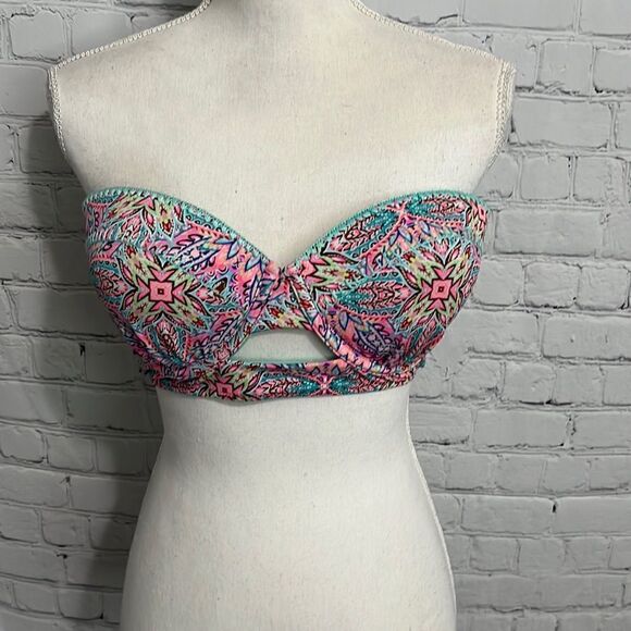 Shade Shore - Strapless Bikini Top - 36D - Picture 1 of 4